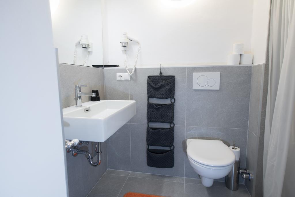 Toby'S Rooms Bozen Exterior foto